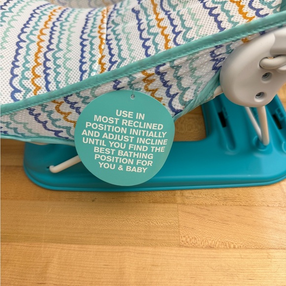 Summer Deluxe Baby Bather Folding Bath Sling - Picture 3 of 7